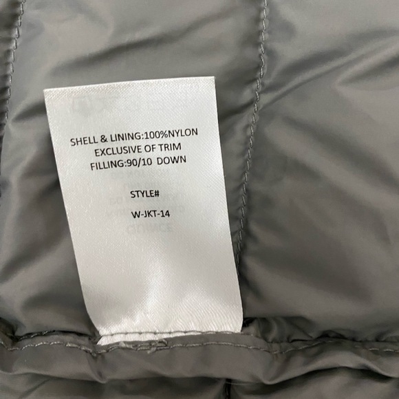NWT Quince Silver/Gray Hooded Lightweight Down Puffer Jacket Coat - M - Picture 11 of 11
